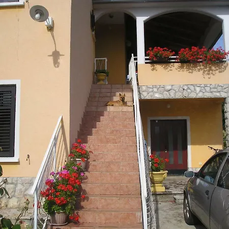 Suzy Apartment *